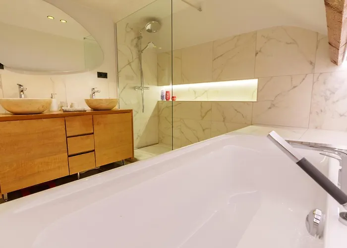 Superb With Sea View, Swimming Pool * Bénerville-sur-Mer